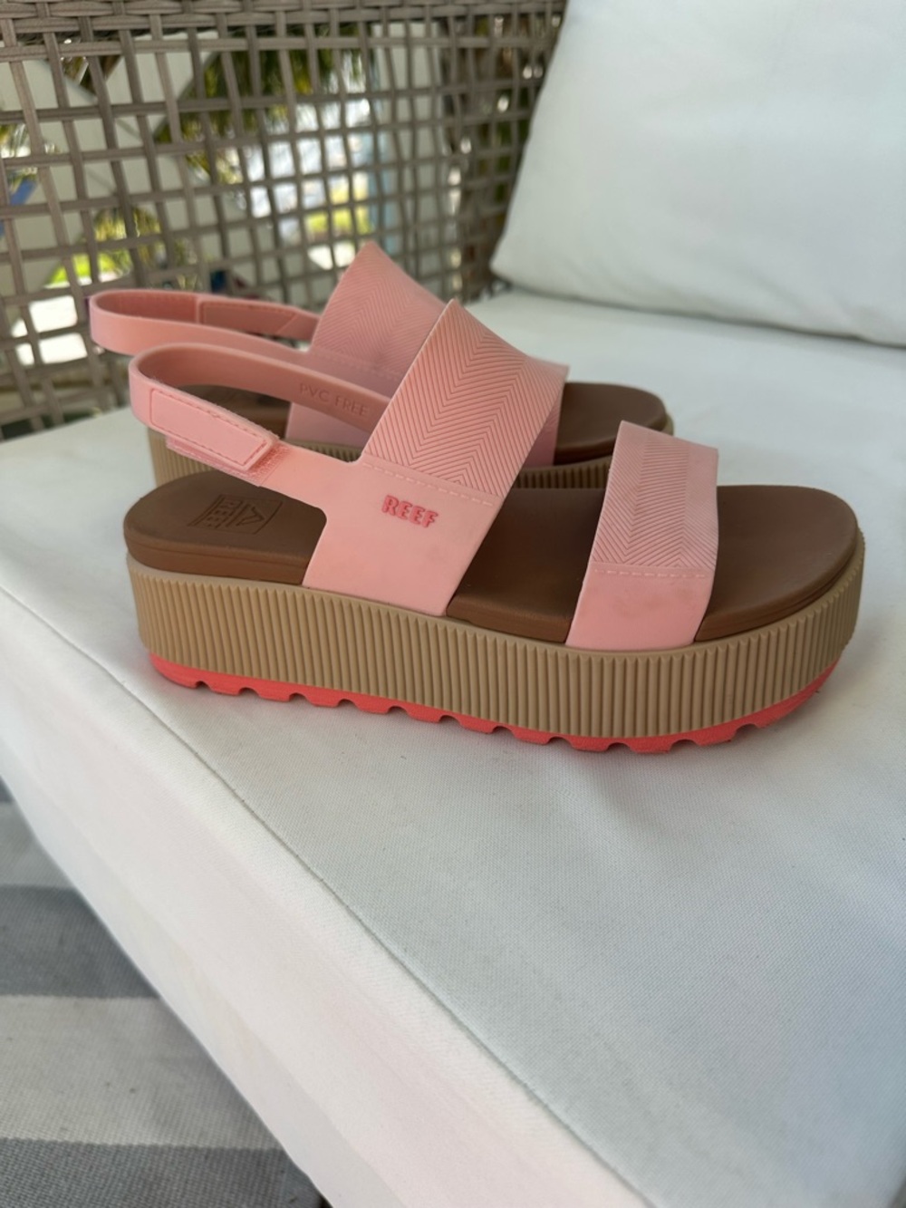 Reef platform sandals